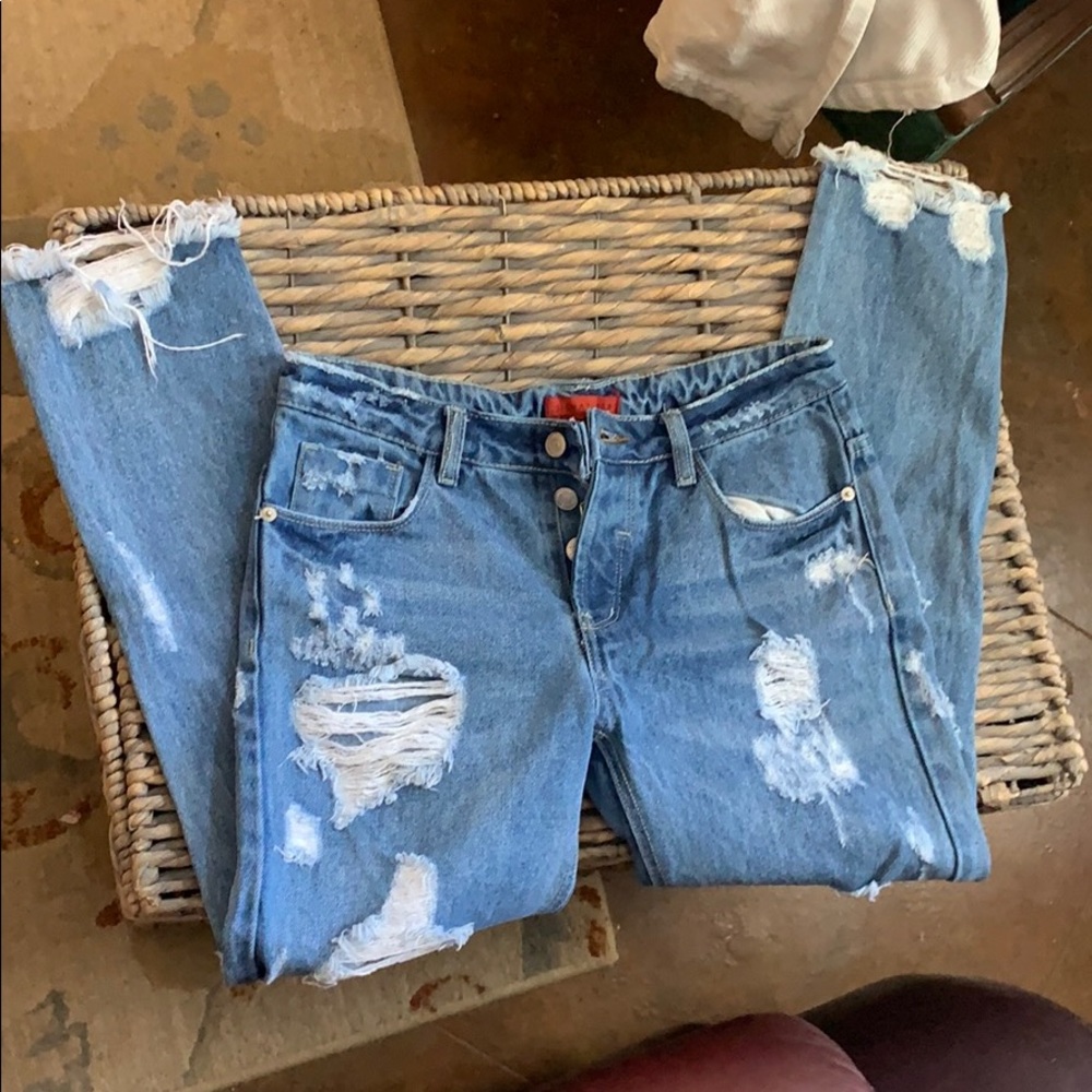 Distressed boyfriend jeans - Picture 2 of 8
